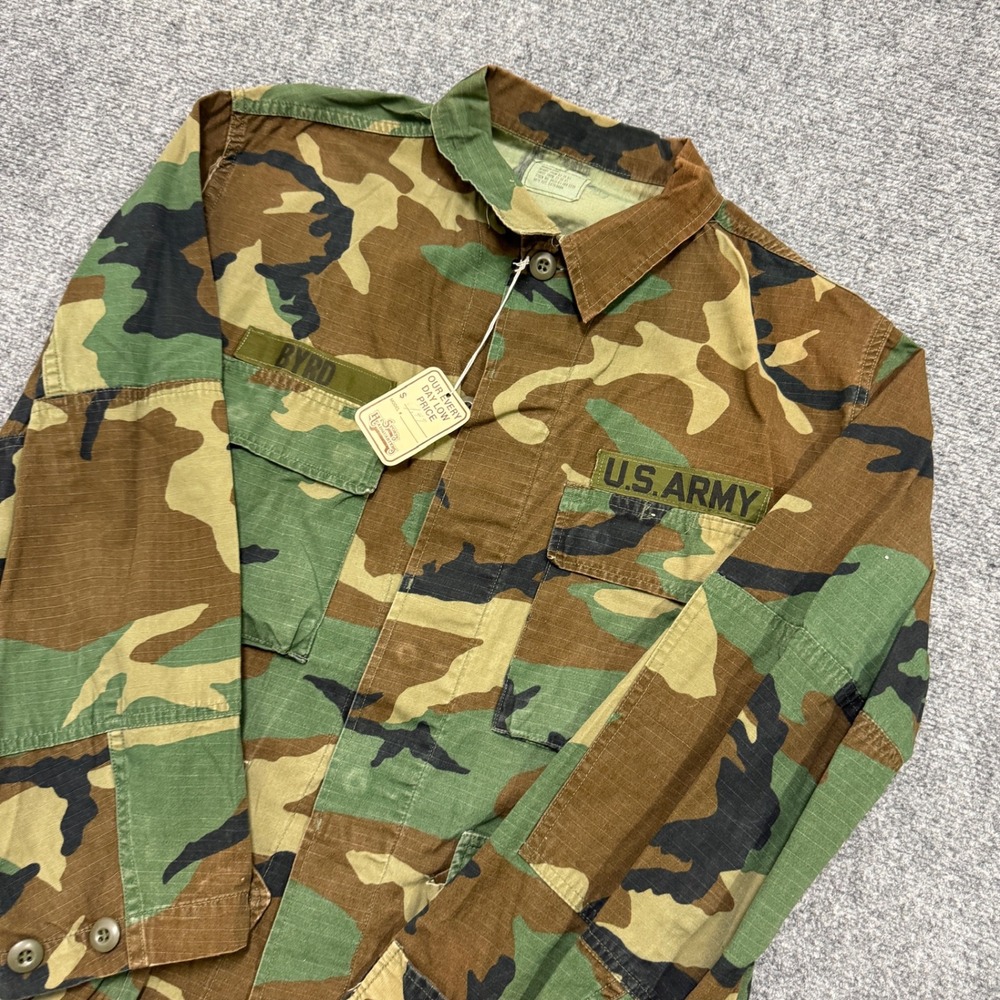 US Army Military Field Shirt Men's Medium Short Woodland Camouflage Jacket